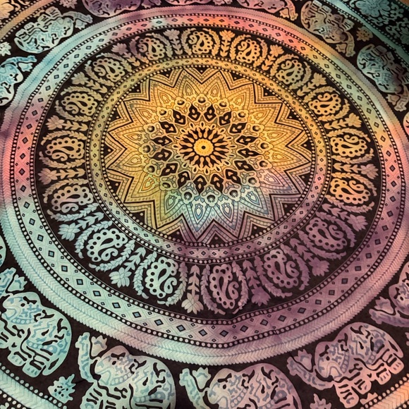 Multicolor Mandala Tapestry Boho beach chiffon mat round 150cm multicolor - Picture 3 of 5